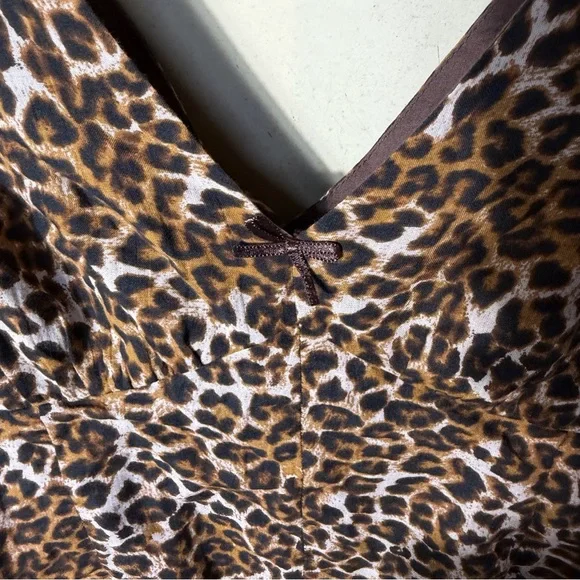 American Eagle AE V-Neck Romper Leopard Print Size Medium - Picture 11 of 13